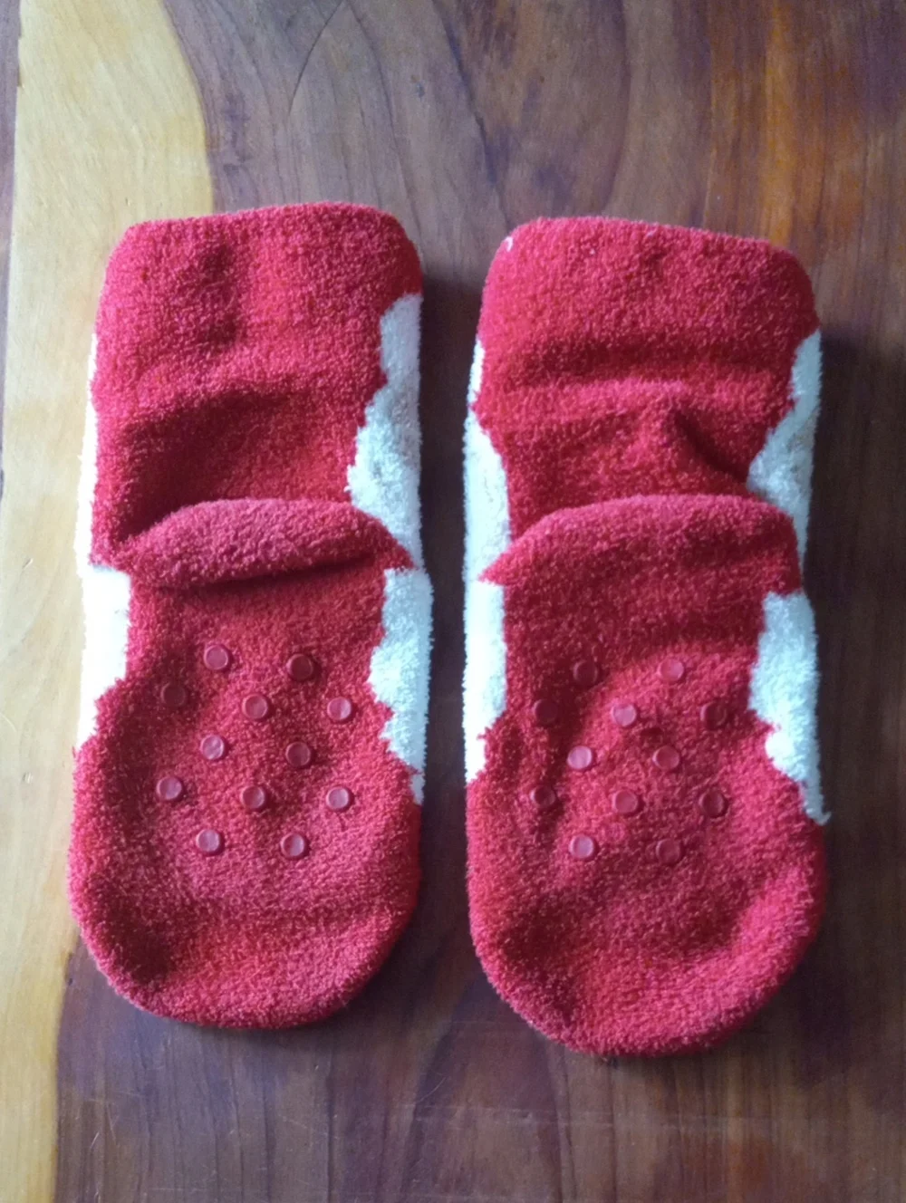 Kids Christmas Holiday Fuzzy Socks 2-Pair Bundle Set